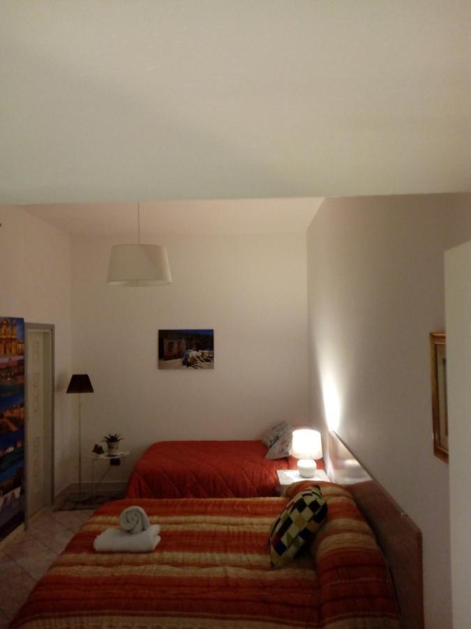 Ospitalita Barocca Room Vida Noto Kültér fotó